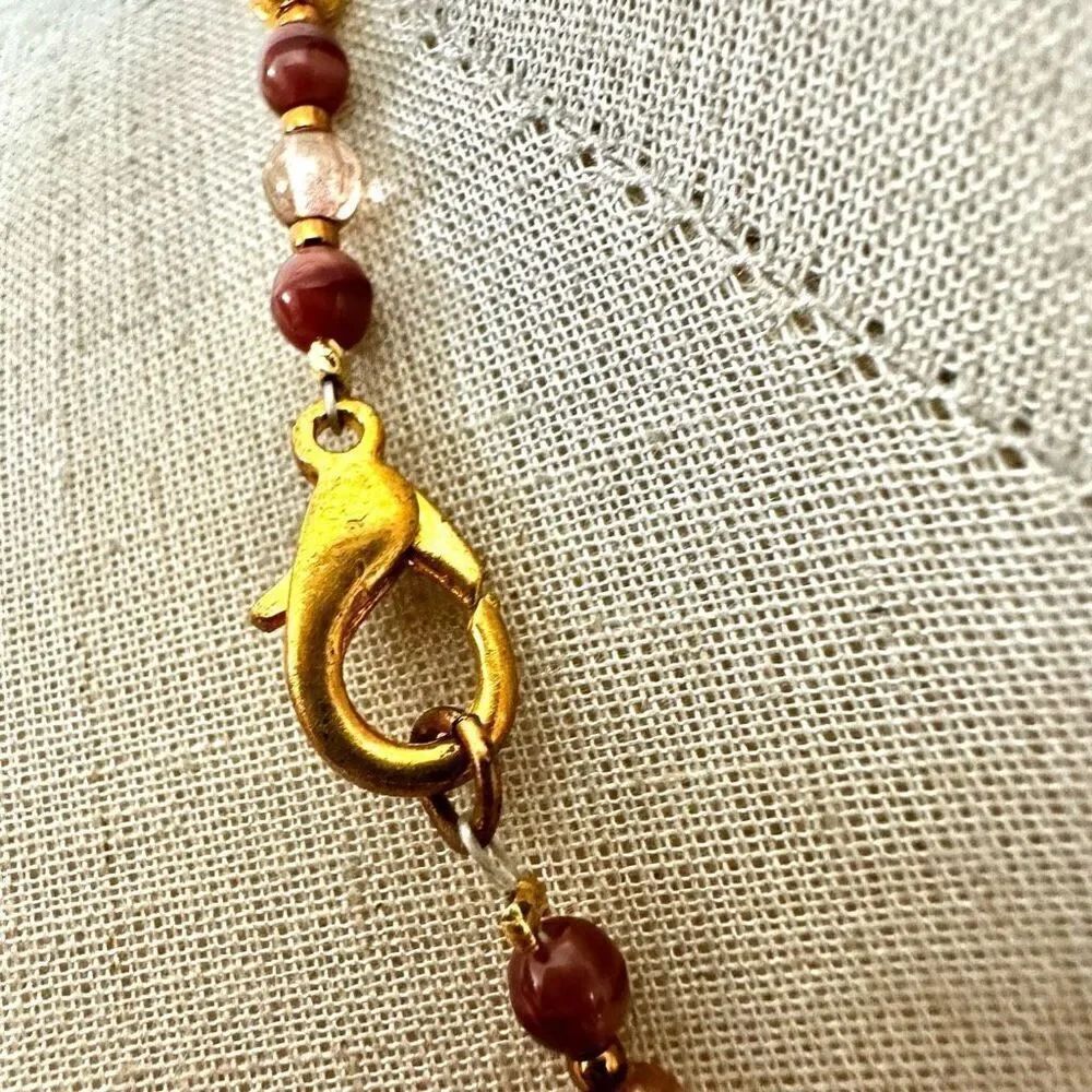 Gold tone crystal beaded necklace - Picture 6 of 8